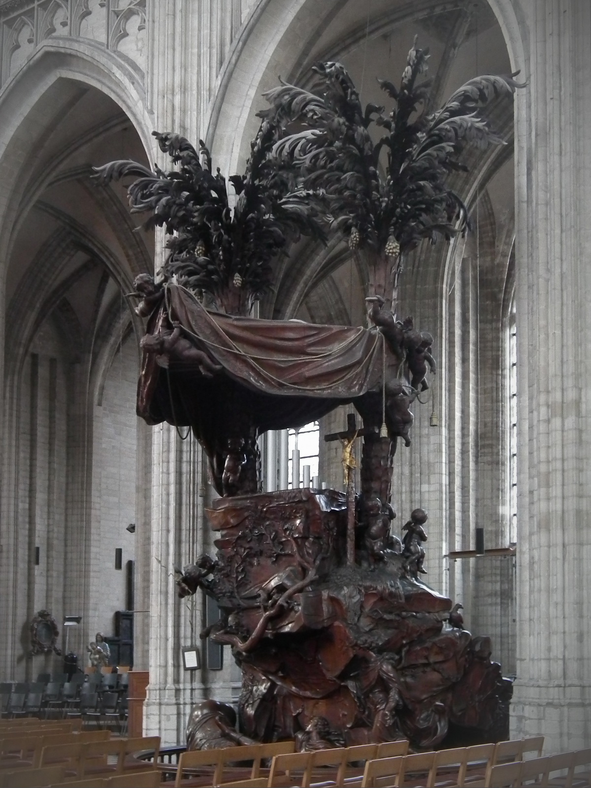 Pulpito della Collegiata di San Pietro a Lovanio
