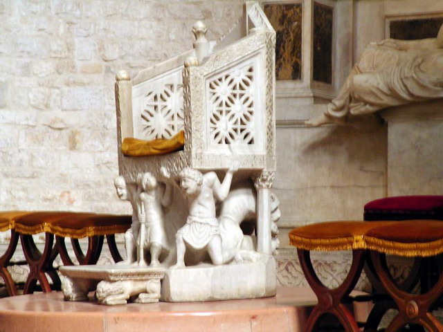 Cattedra del Vescovo Elia