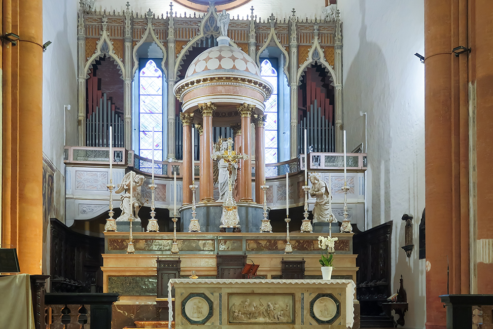 Chiesa del Carmine Pavia Altare Maggiore
