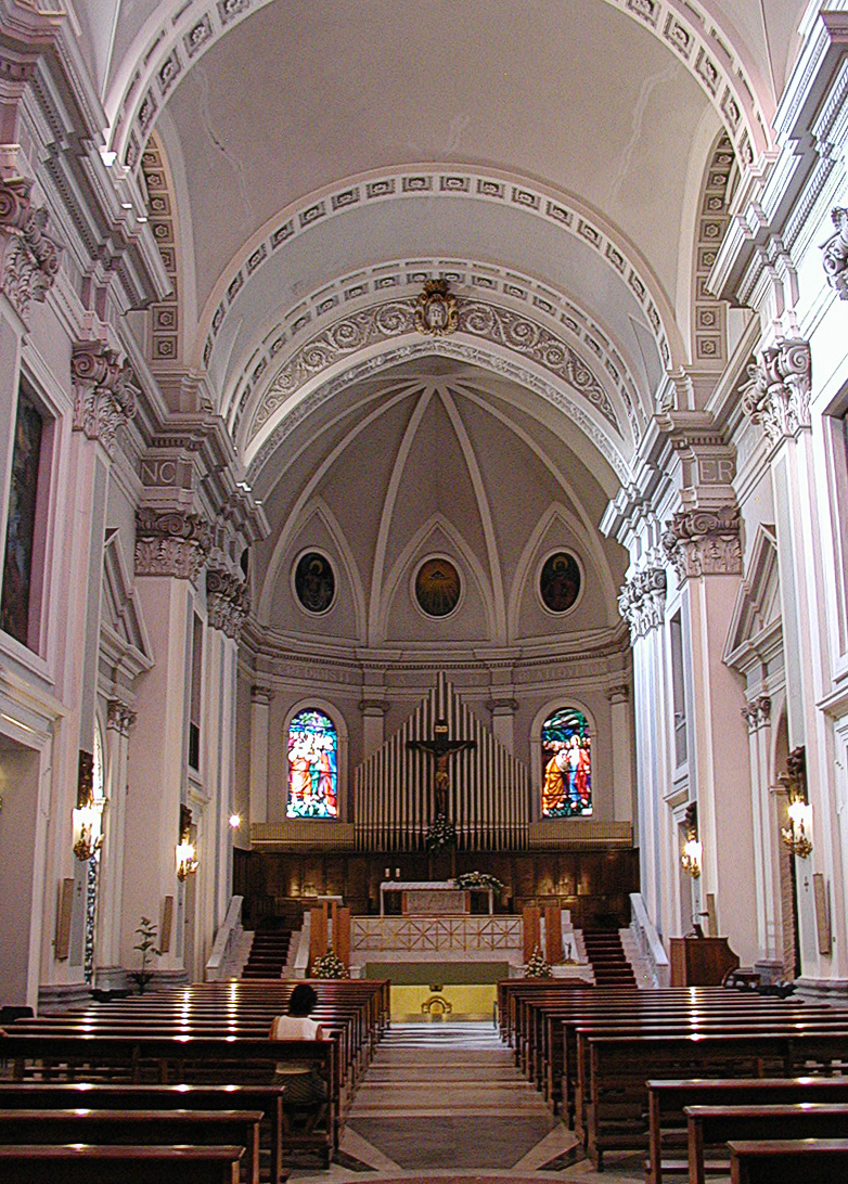 Interno Basilica di San Tommaso