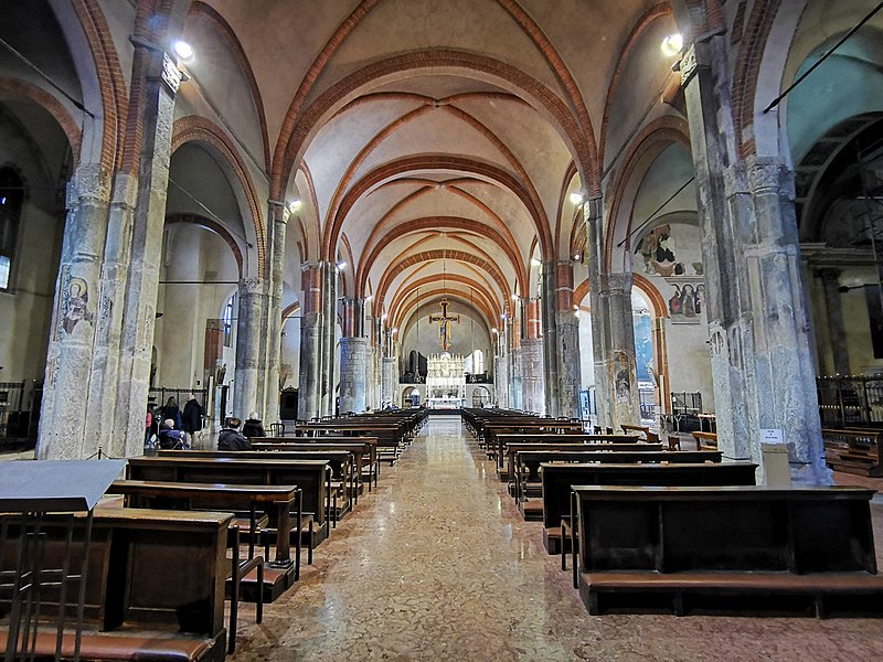 Interno Basilica di Sant'Eustorgio