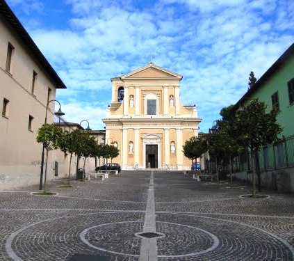 Piazza Basilica di San Valentino